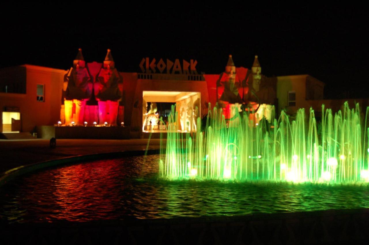ホテル Sharm Dreams Vacation Club - Aqua Park エクステリア 写真 Fountains at the entrance of the resort